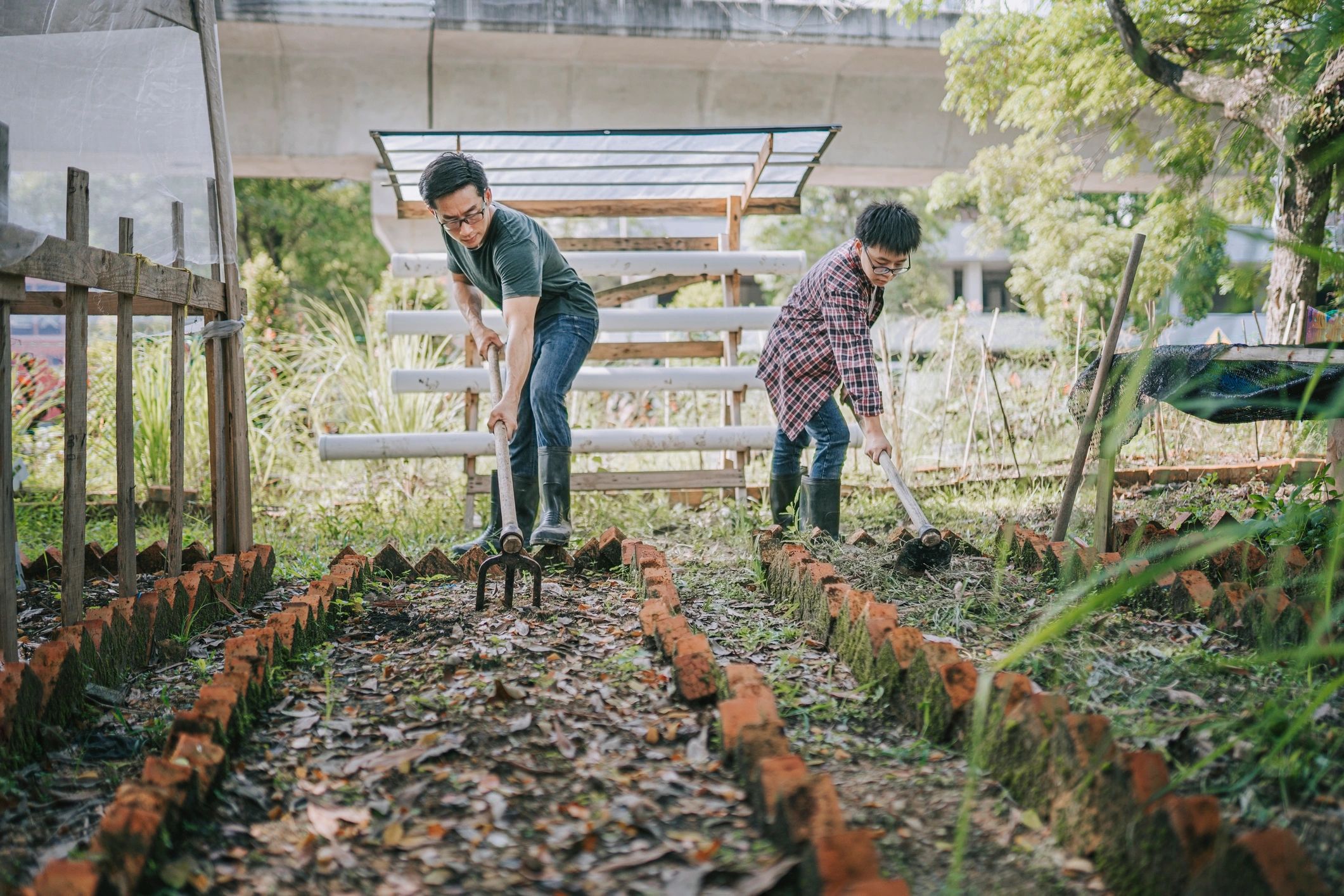 parent and child gardening education